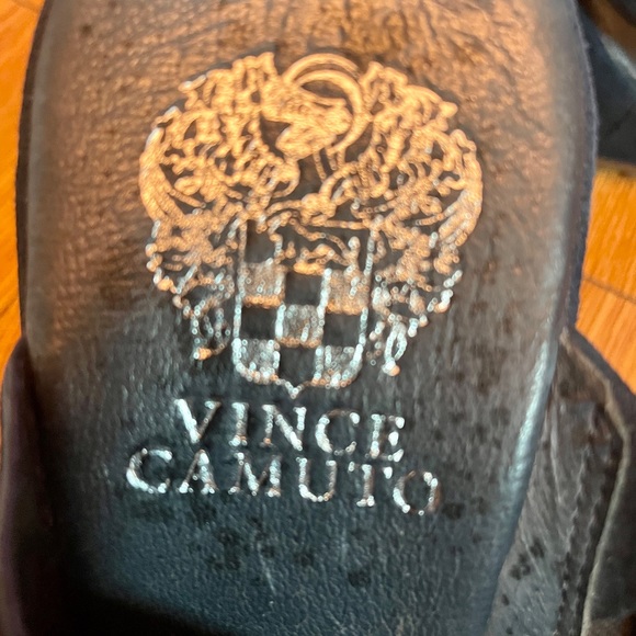 Vince Camuto Platform wedges. - Picture 4 of 9